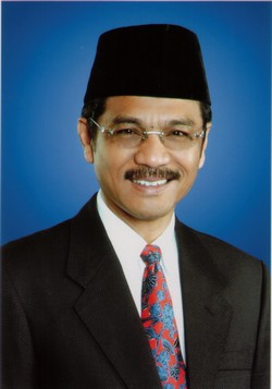 File:Gamawan Fauzi.jpg