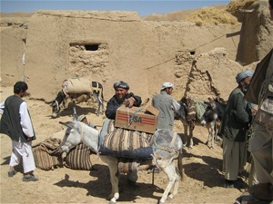 File:Samangan Province food aid.jpg