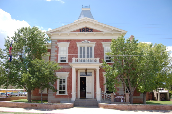 File:Tombstone-courthouse-shp.jpg