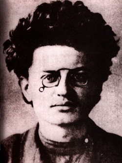 File:Leon Trotsky - Okhranka mugshot.gif