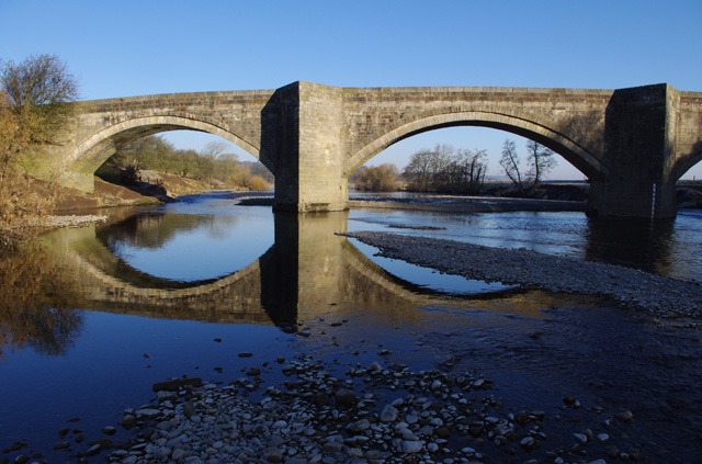 File:Loyn Bridge - geograph.org.uk - 1745358.jpg