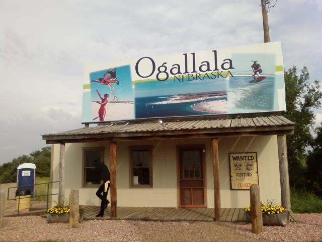 File:Ogallala tourist photo op.jpg