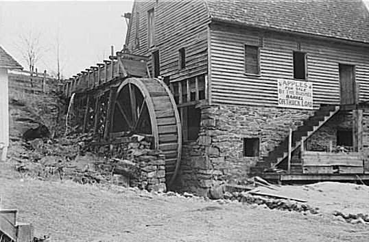 File:Skyline Drive Gristmill 1938.jpg