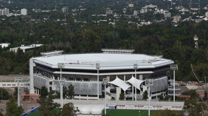 File:Aconcagua Stadium.jpg