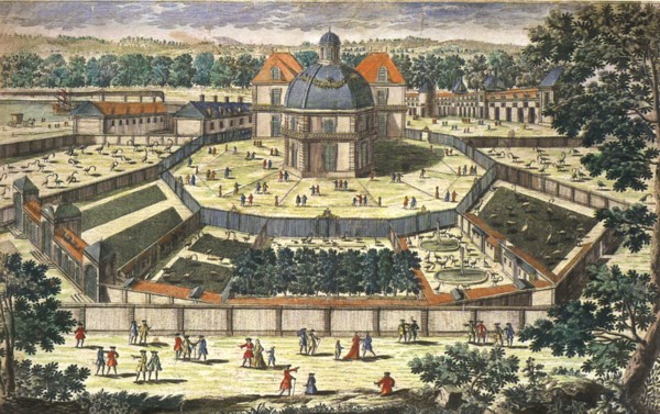 File:Versailles M2.JPG