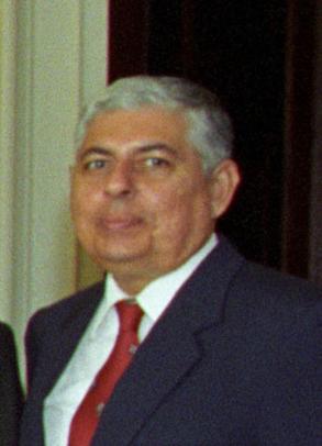 Archivo:Manuel Esquivel.jpg