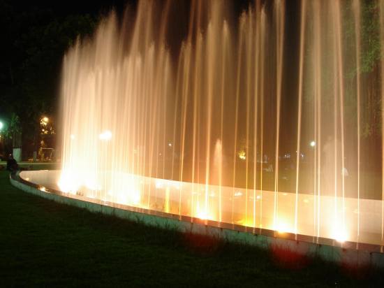 File:Fountain in Cantt garden at night.jpg