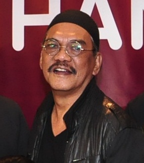 File:Lou Veloso 12-22-16.jpg