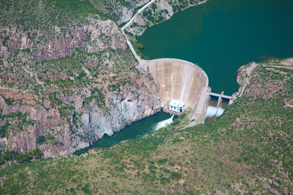 Archivo:Presa La Angostura.jpg