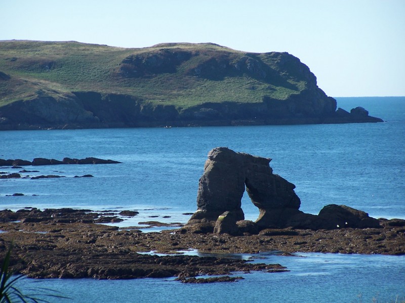 File:Thurlestone rock.jpg