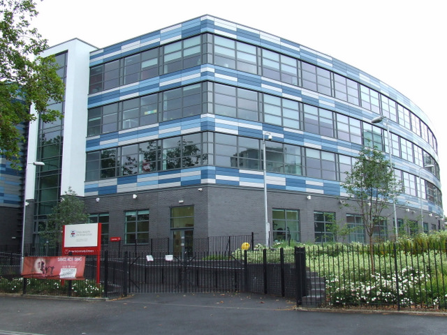 File:St Mary Redcliffe and Temple School (geograph 2565854).jpg