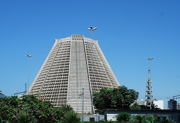 File:Cathedrale-rio-de-janeiro.jpg