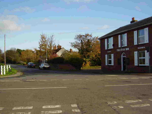 File:Tilney St Lawrence village the Buck Inn.jpg