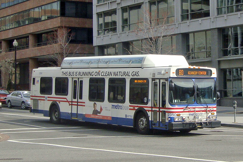 File:Metrobus powered with CNG 5198 DCA 03 2009.jpg