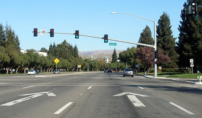 File:Montague Expressway.jpg