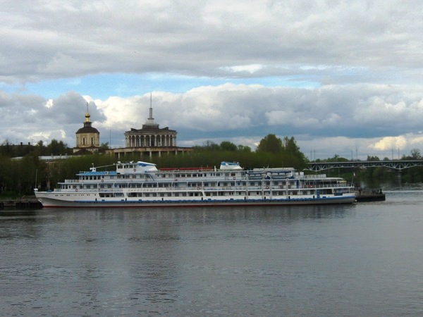 Файл:Tver ship.jpg