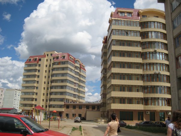 Файл:Aktobe New Buildings.jpg