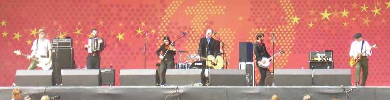 File:Flogging-Molly.jpg