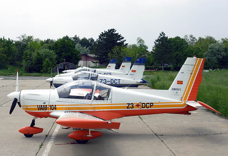 File:Macedonian Airforce Zlin z 242.jpg