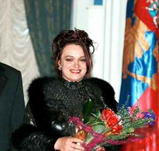 File:Надежда Кадышева (2000).jpg