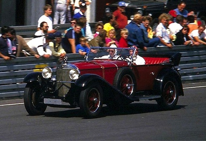 File:Brauchitsch, Manfred von - 1986 im Mercedes-Benz S.jpg