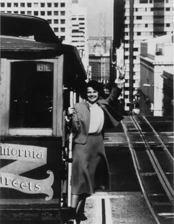 File:Mayor Diane Feinstein Cable Car.jpeg