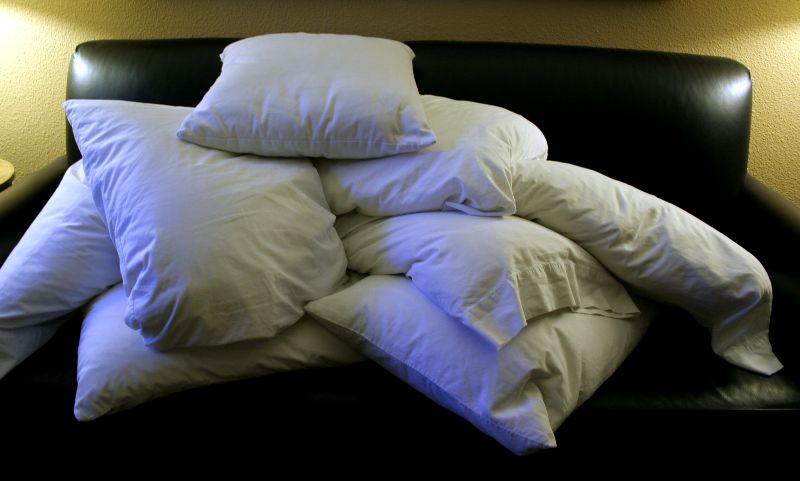 File:Pile of pillows.jpg