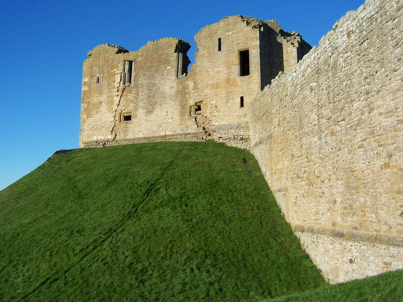 File:Duffuscastle.jpg