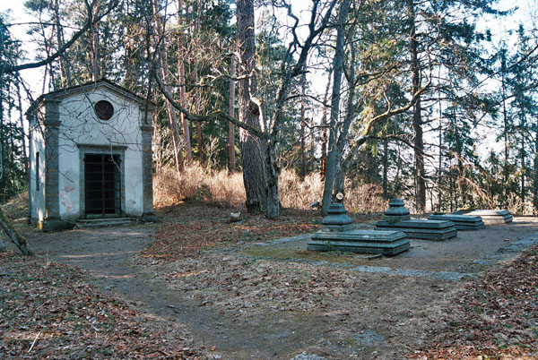 Файл:Alexander von Benkendorff - gravec in Keila.jpg