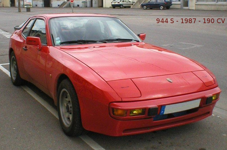 Файл:Porsche 944s.jpg