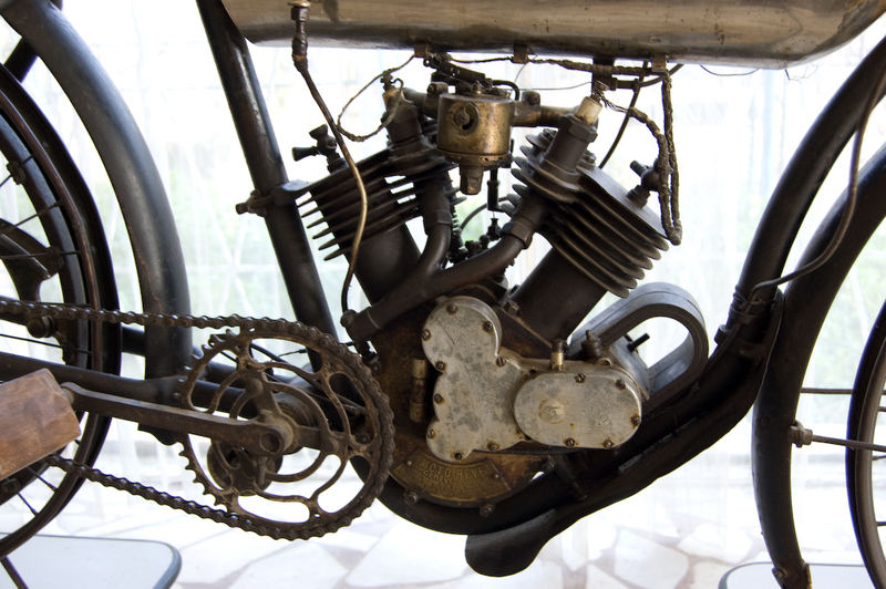 File:Husqvarna Moto-Reve 1910(3).jpg