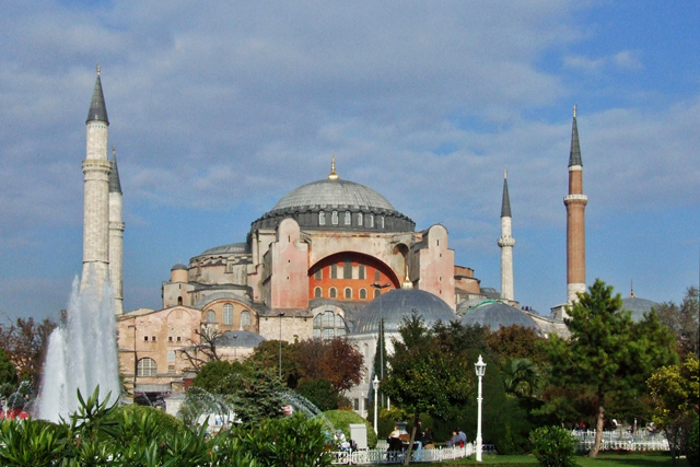 Файл:Ayasofya 2006-2.JPG