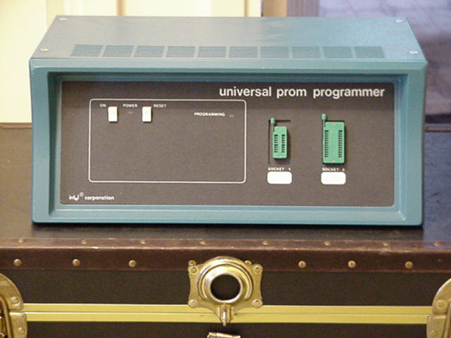 File:Universal Prom Programmer.jpg