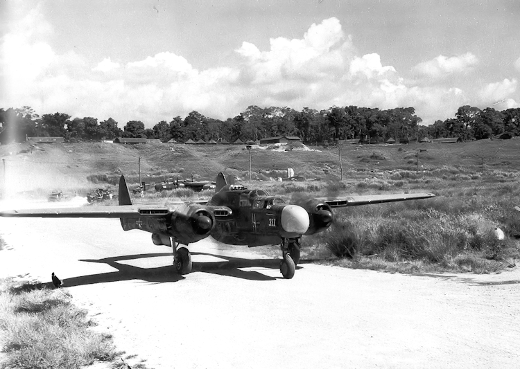 File:419th Night Fighter Squadron P-61A-1-NO Black Widow - 42-5506.png