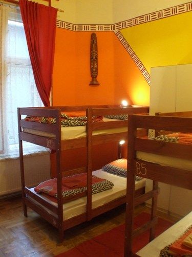 File:Aboriginal Hostel Budapest.jpg