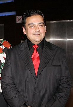 File:Adnan Sami 2007 - still 17966 crop.jpg