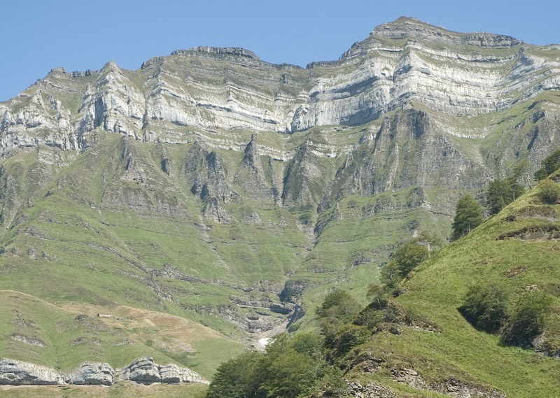 Archivo:Castro Valnera Cantabria.jpg