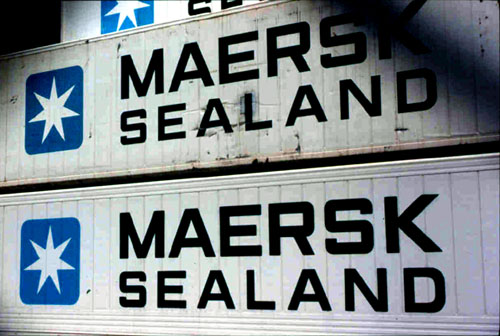 File:Maersk Sealand containers by Thorfinn Stainforth 20040801.jpg