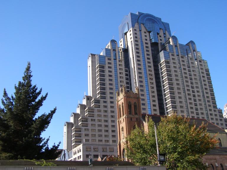 Archivo:San Francisco Marriott Marquis.jpg