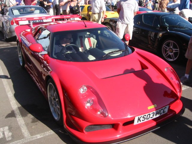 File:Noble M12 GTO-3R (front).jpg