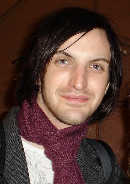 File:Paul Wilson of Snow Patrol (Oslo, 2006).jpg