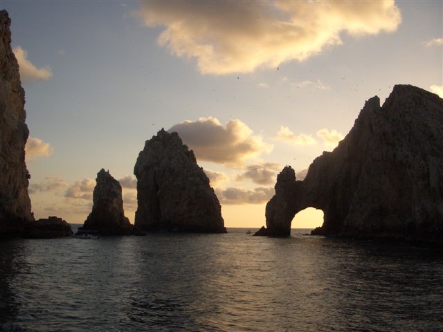 File:CaboSanLucasLandsEnd.JPG