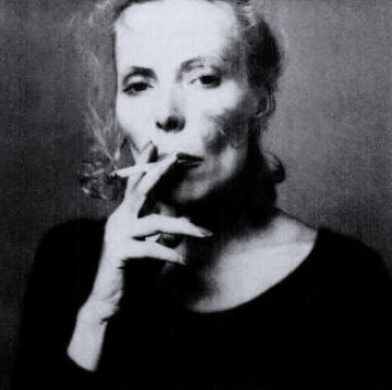 File:Joni Mitchell (1975).png