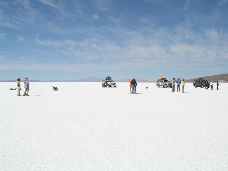 File:Salar de Uyuni, Bolivia2.jpg