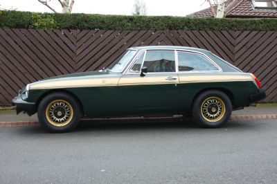 File:Jubilee MGB GT KSR12P.jpg