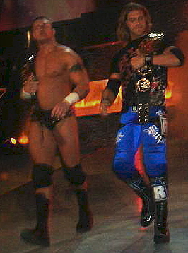 File:RKO-Edge-Tag T-Champs.jpg