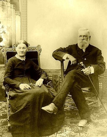 File:Nicholas and Virginia Earp.jpg