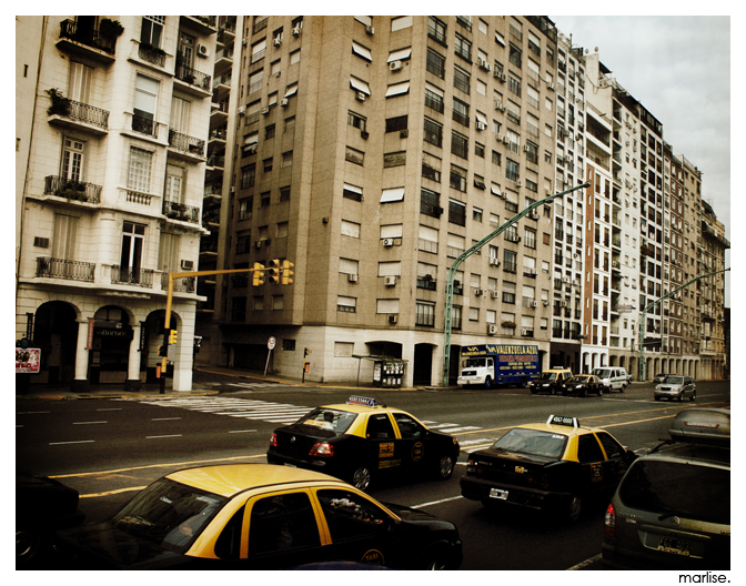 File:Libertador Ave Retiro Buenos Aires.jpg