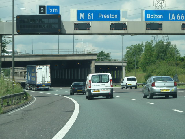 File:M61 Kearsley - geograph.org.uk - 2474321.jpg