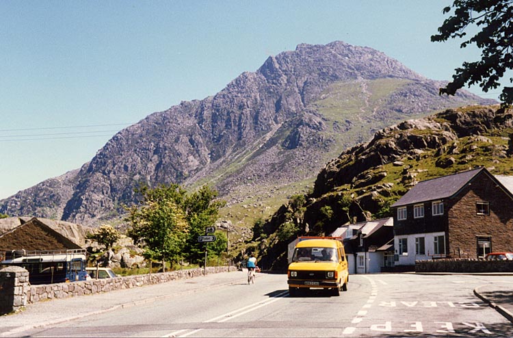 File:Nwales.tryfan.750pix.jpg